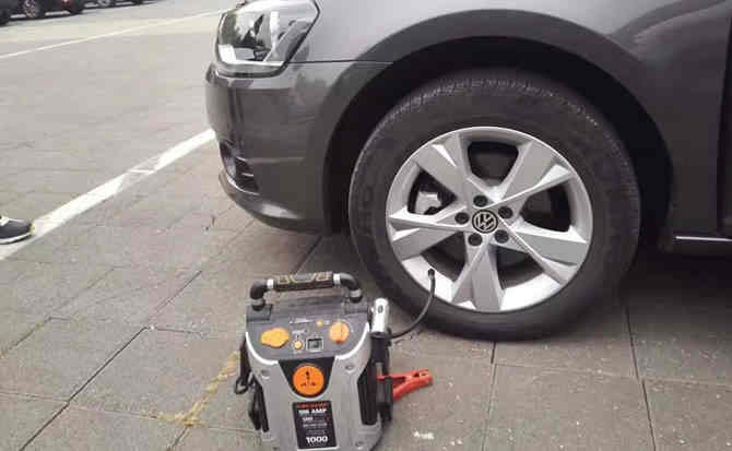 新乐汽车搭电案例
